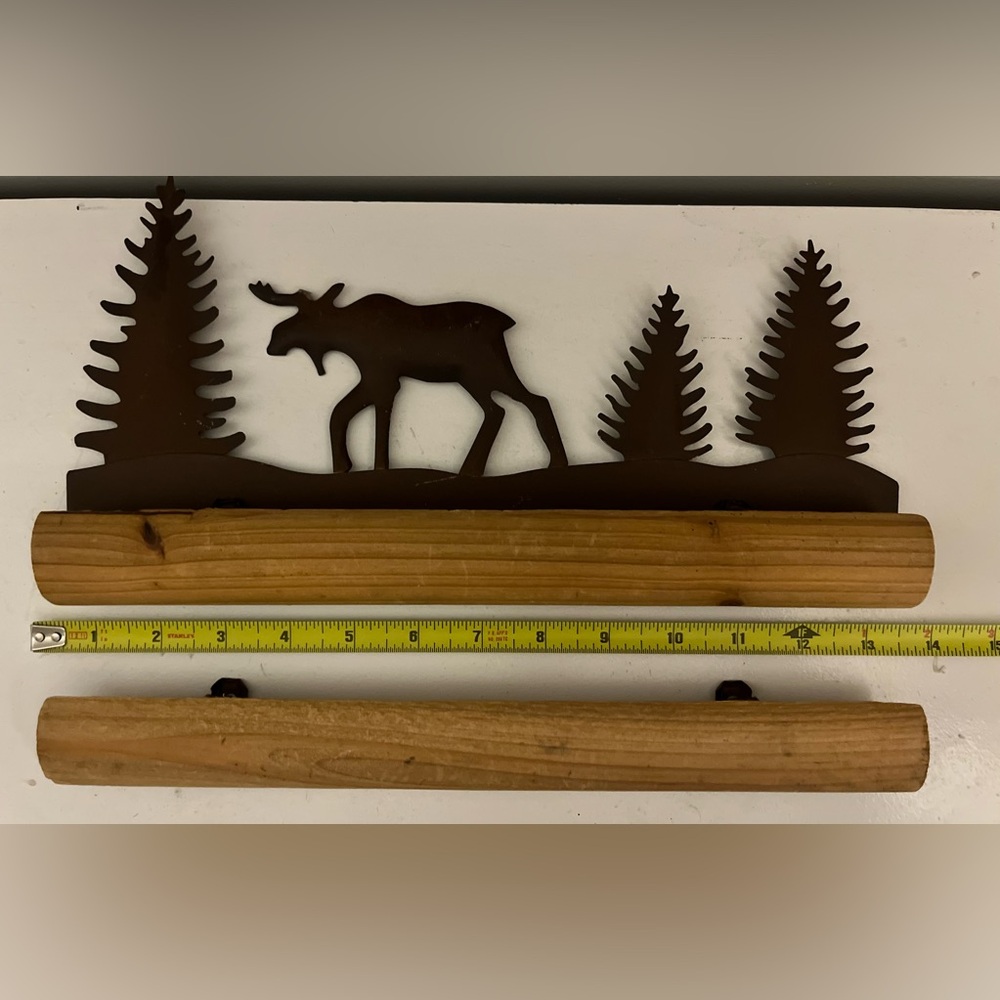 Rustic Moose Calendar Hanger Metal and Wood Frame with 2026 Calendar - Picture 4 of 10